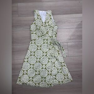 Floral Green and White Sleeveless Dress